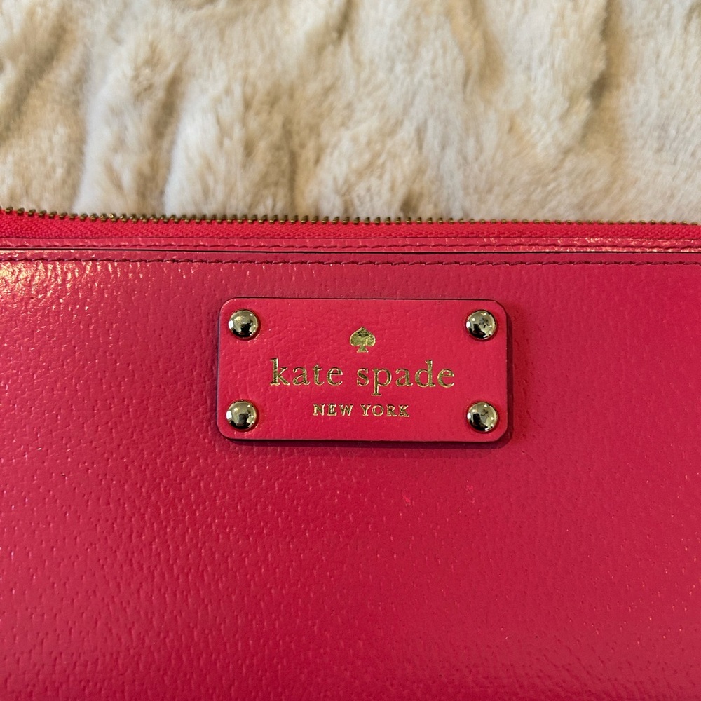 Kate Spade Pink Wallet - Picture 4 of 9